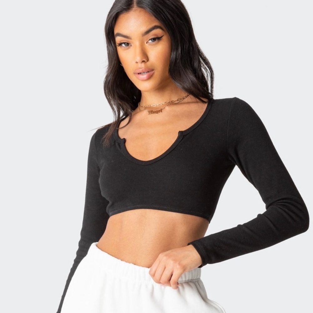 Edikted Black Long Sleeve Fitted Crop Top